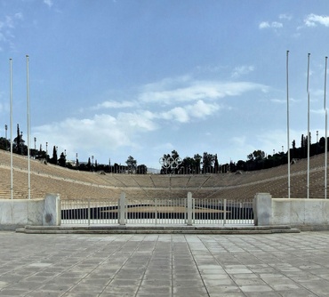 TOUR IN HISTORIC CENTER OF ATHENS: (everyday)