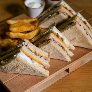 Veggie club sandwich